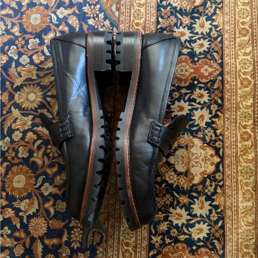 Like new Madewell size 8.5 black leather penny loafers. - Picture 11 of 11